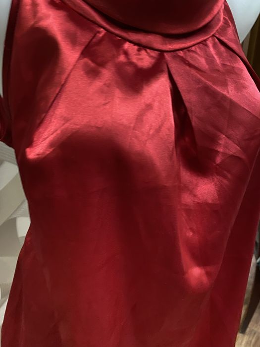 атласная блузка без рукавов