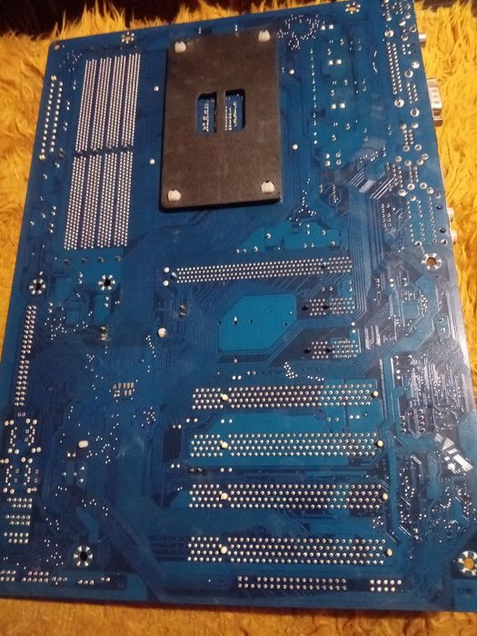 дъно Gigabyte Ga-M52L-S3