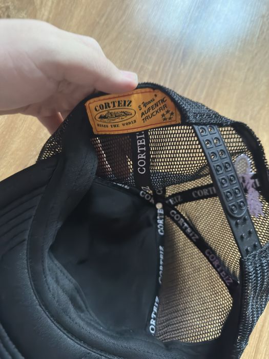 Sapca corteiz neagra