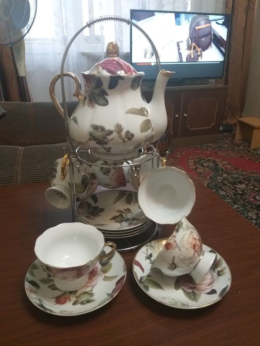 Продам Чайный сервиз