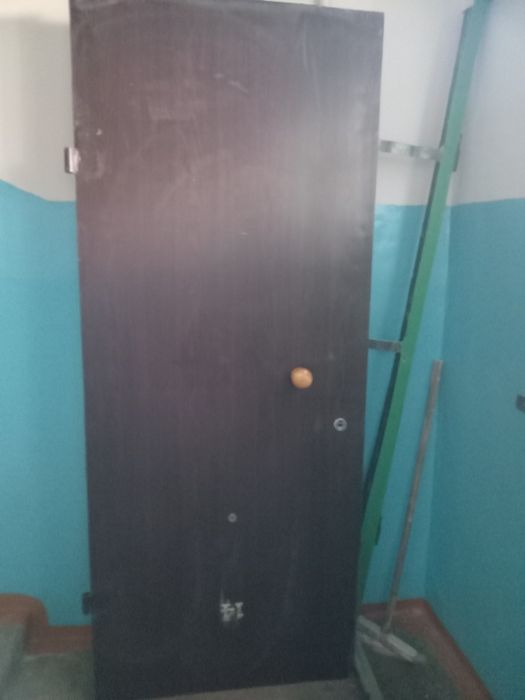 Продам дверь метолический