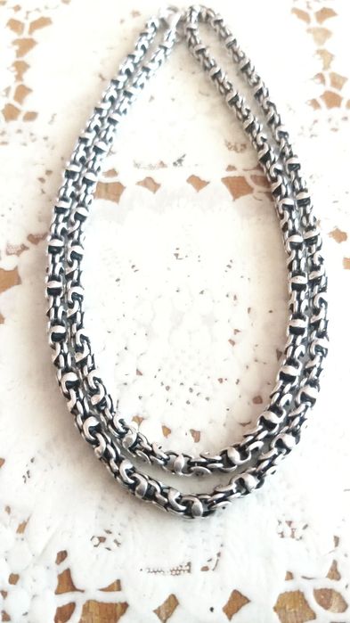 Vand o piesa veche din argint