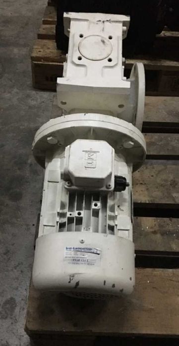 Motor electric trifazat cu reductor, 2.2kW, 28rpm, 380V