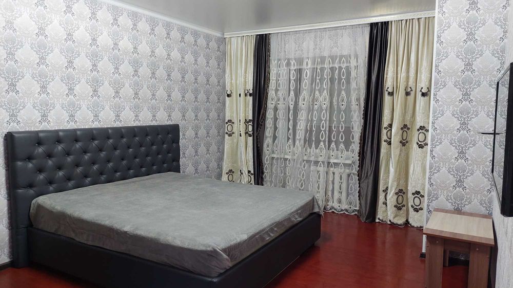 По часам. Районы разные