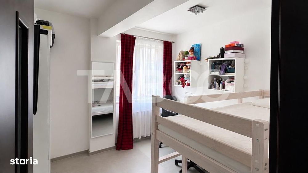 Apartament spatios 78 mp cu 3 camere si balcon 9 mp in zona Turnisor