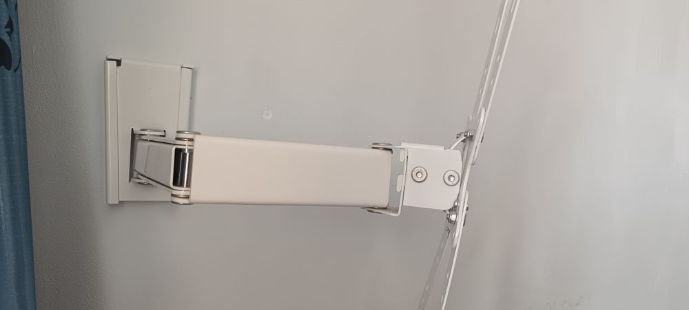 Продам TV кронштейн