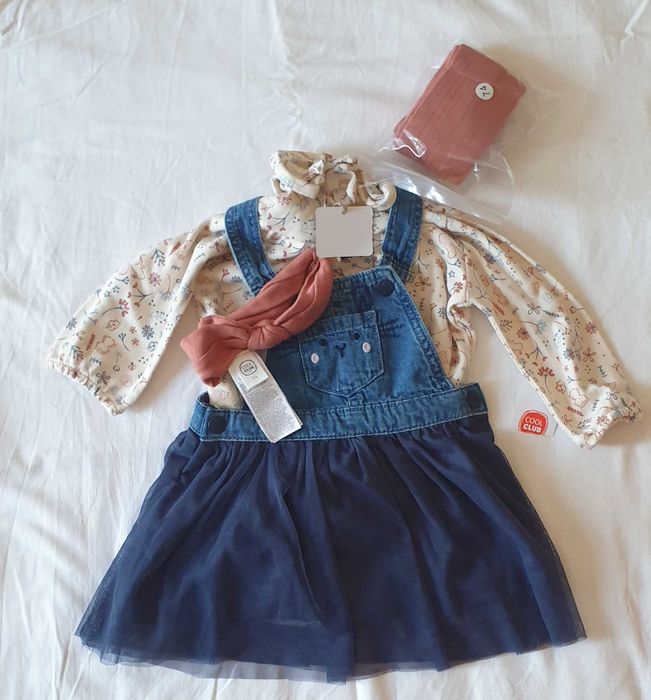 Vand set de fetite cool club SMYK 4 piese marimea 74