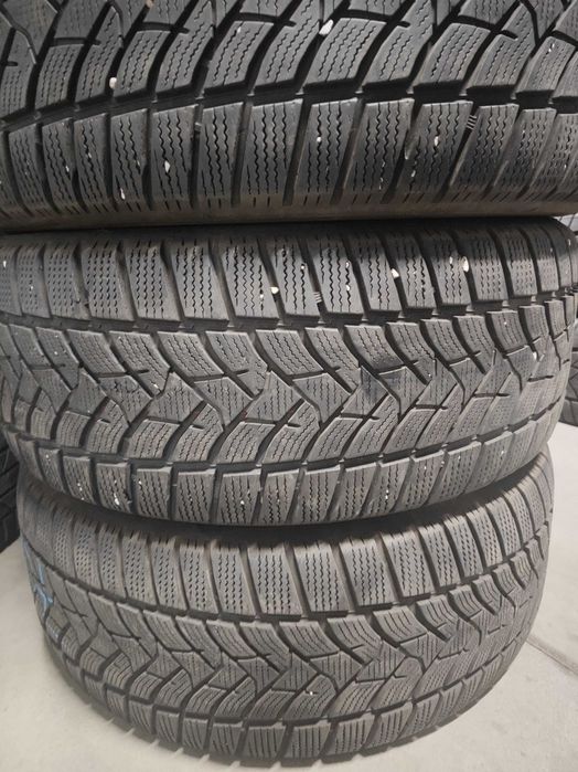 4бр.зимни гуми 235/55/17 Dunlop