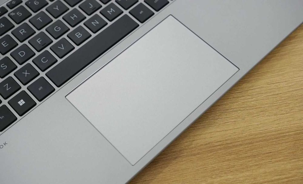 Лаптоп HP ZBook Firefly 14 G9 / iIntel® Core™ i7-1265U / 32GB DDR5 / 512GB SSD - Лицензиран Microsoft Office Pro Plus 2024
