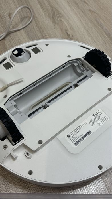 Продам Робот-пылесос Xiaomi Vacuum Mop 2 Lite