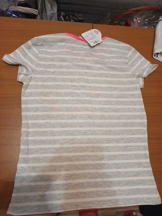 Чисто нова детска блуза от LC WAIKIKI