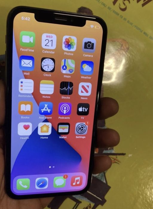 iPhone 10 X  64 GB  Обмен