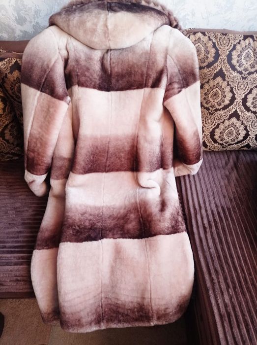 Продам шубу мутон.