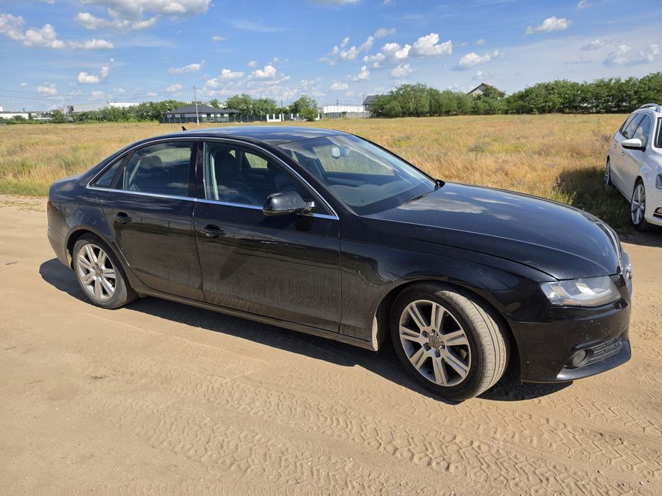 Dezmembrez Audi A4 B8 2.0 CAGB cutie LLM  culoare negru LZ9Y