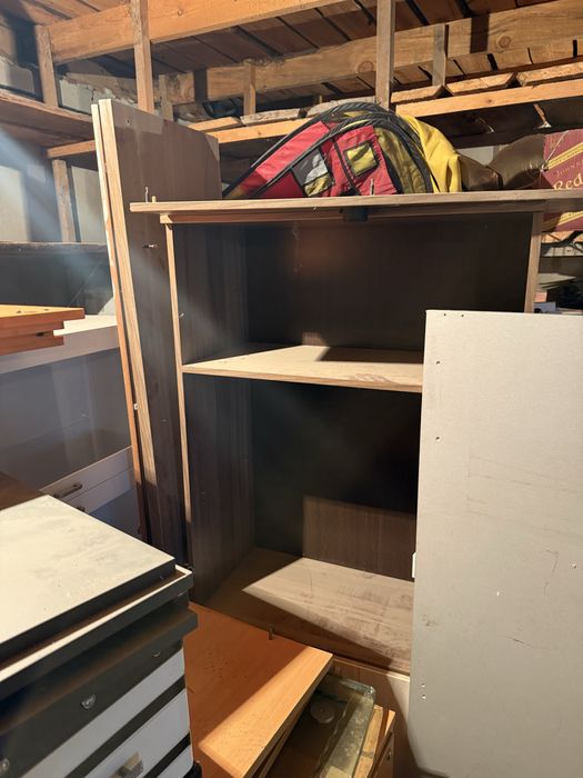 Мебель домашняя и для офиса .