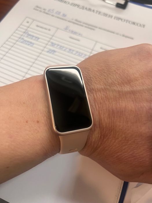 Смарт гривна Huawei Band 10