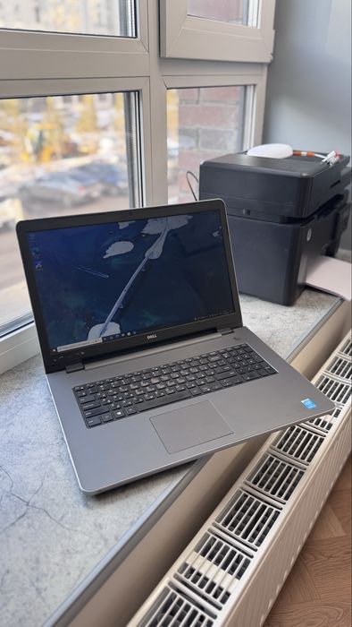 Продам Ноутбук Dell Inspiron 17 5758
