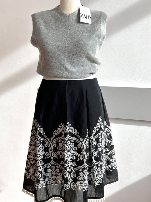 Сет от нов мек вълнен топ Zara & шармантна пола в мерно и бяло Loft