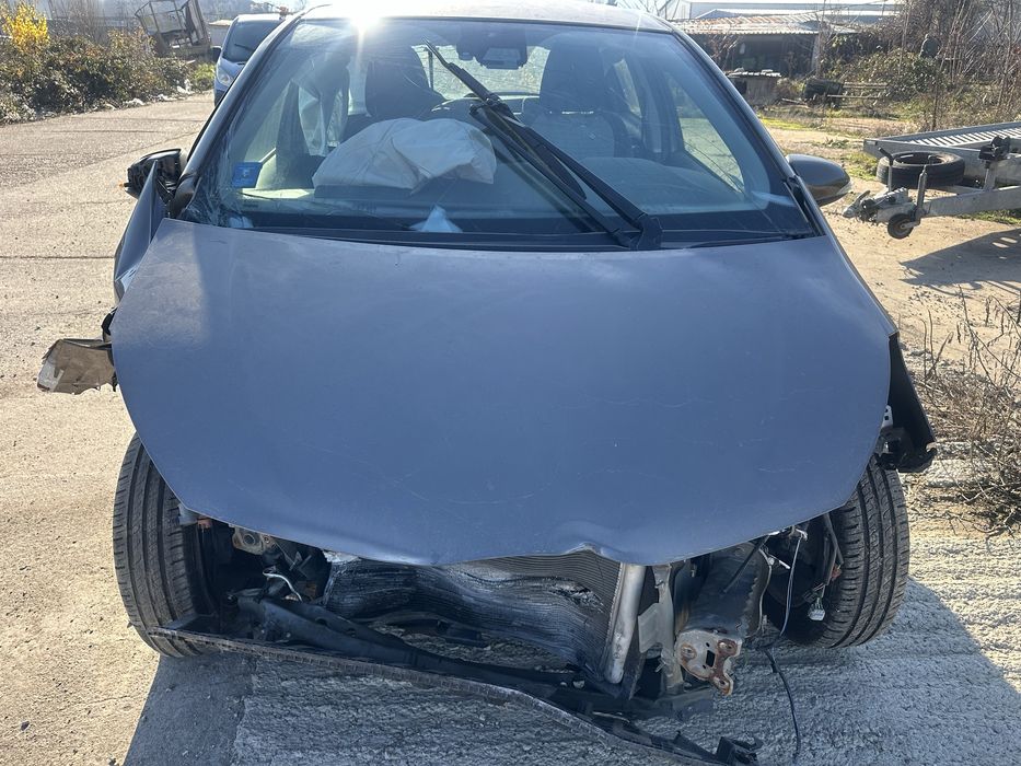 Toyota Yaris Hybrid 1.5 VVT-i На Части