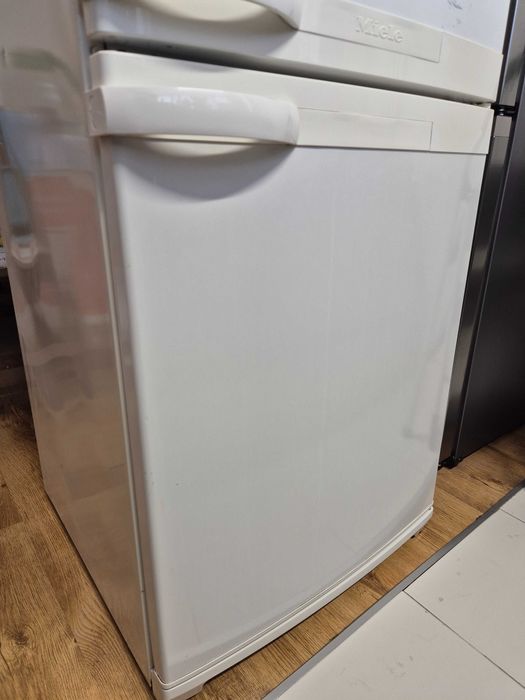 Хладилник Miele kf5650sd/62