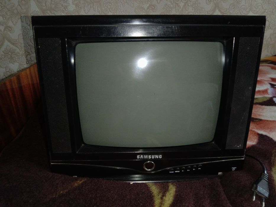 Продам телевизор