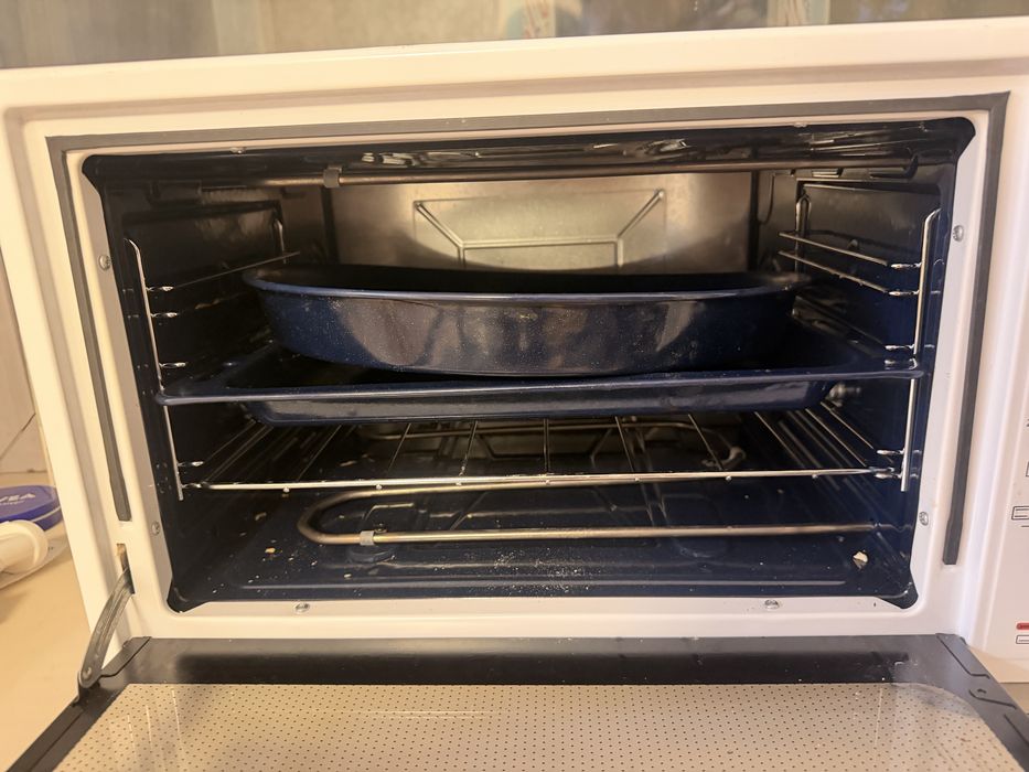 Продам духовую печь
