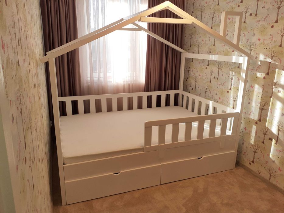 TRANSPORT GRATUIT.Pat tip casuta,cod 412