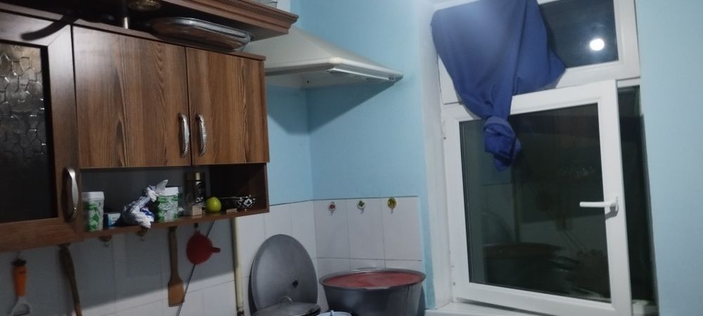 Kvartira sotiladi. Narxi 35 ming dollar kelishiladi