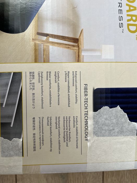 Надувной матрас с насосом и подушками