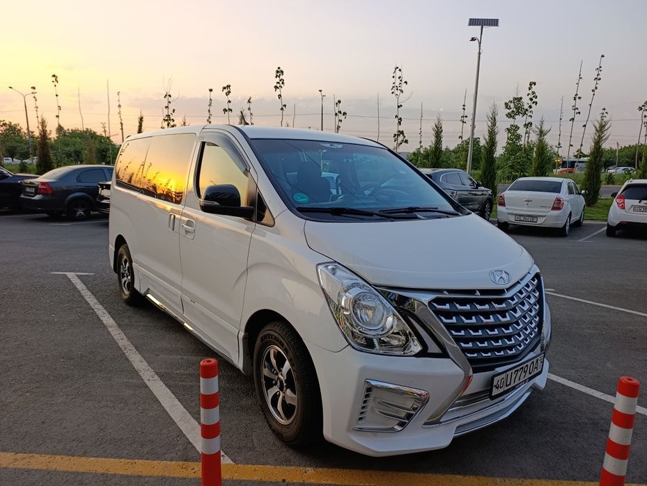 Hyundai H1 2011 benzin propan .probeg 260