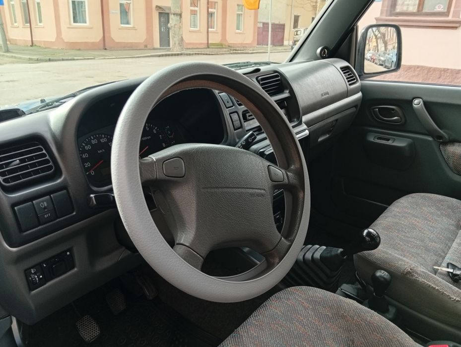 Vand/Schimb Suzuki Jimny 1.3 benzina