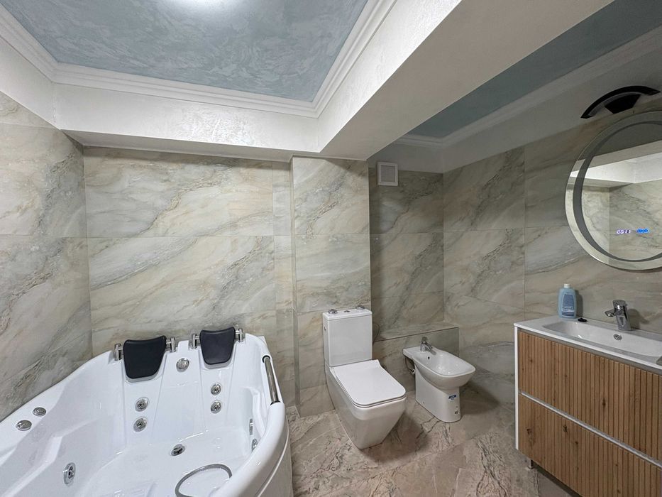 Inchiriez Apartament  3 Camere Spatios  Panorma Deosebita