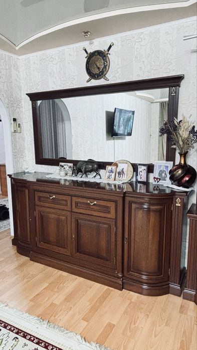 Продам мебель в гостинную.