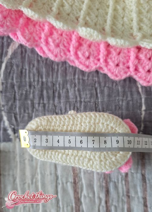 Плетена бебешка рокличка