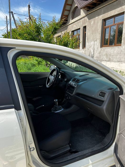 Chevrolet Cobalt 2015 — 3