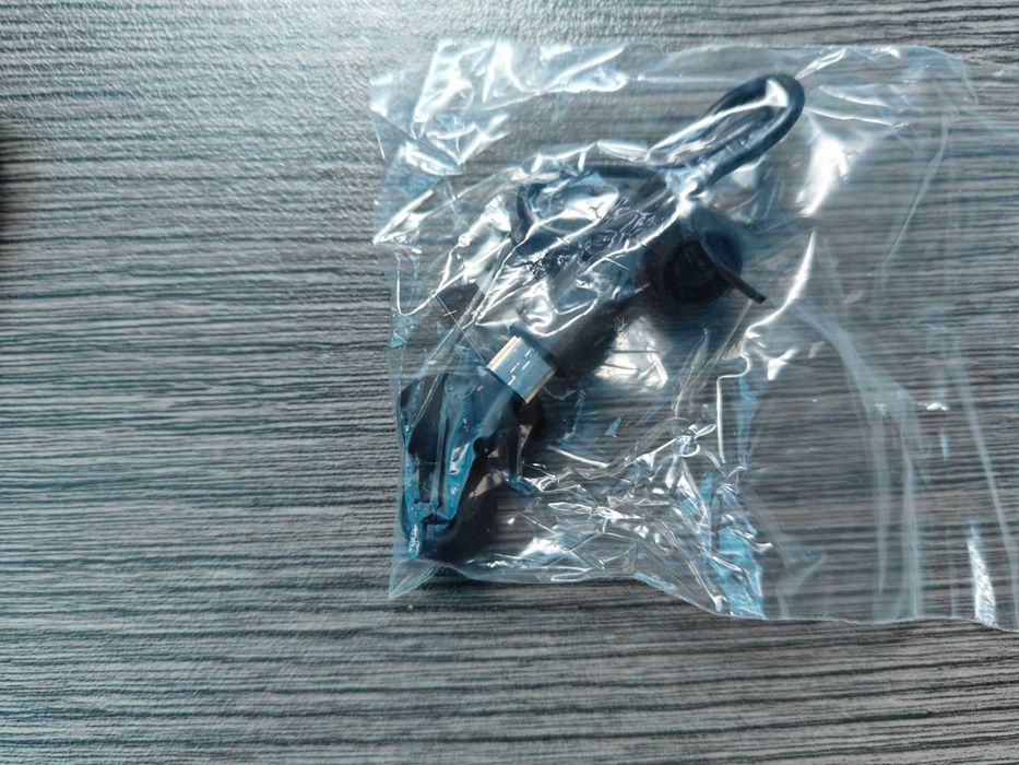 Bluetooth wireless слушалки