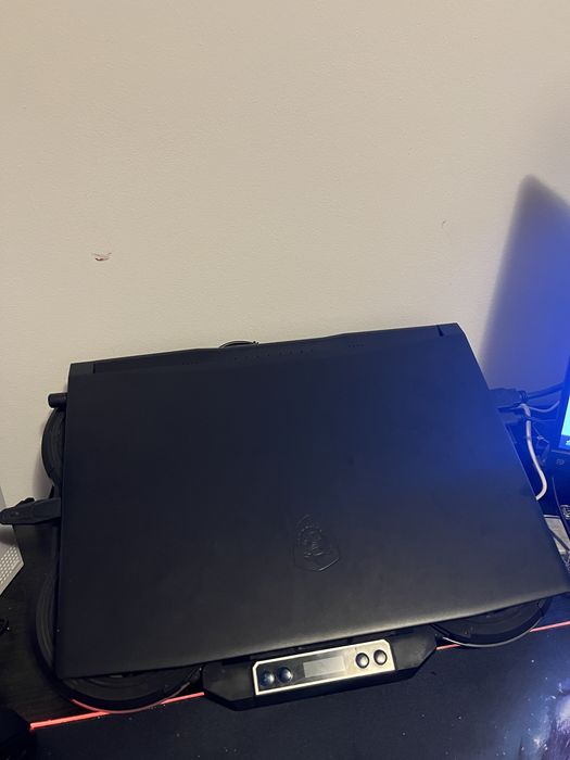 SCHIMB Laptop Gaming MSI Katana GF66 !!