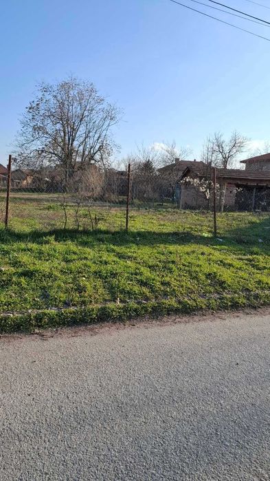 Парцел - гр. Левски 1500 кв. м