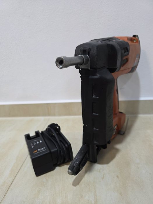 Pistol cuie beton Spit 40P pulsa