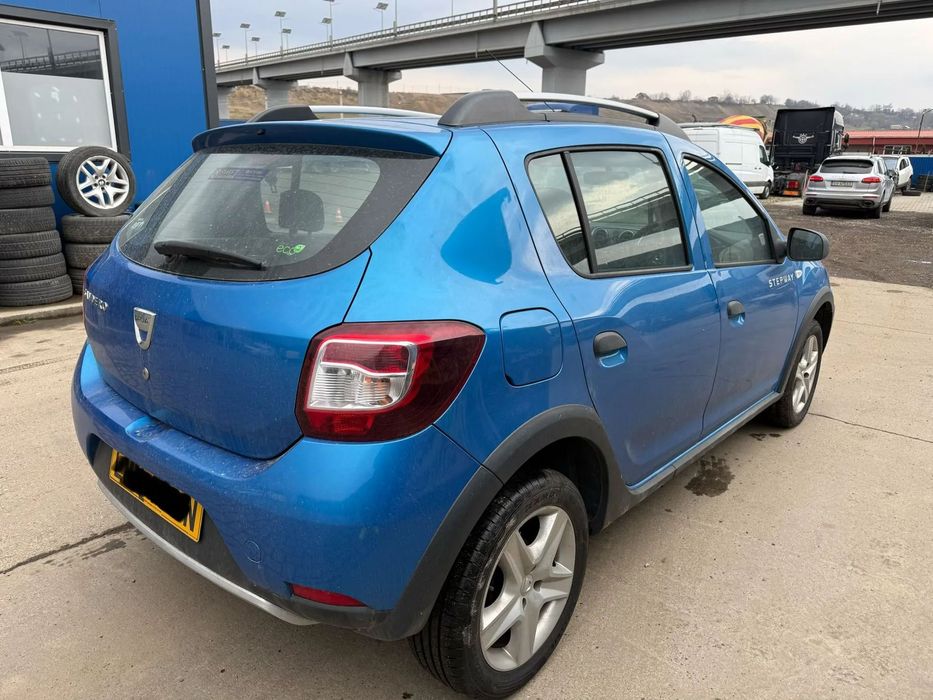 Dezmembrez / Dezmembrari / Piese Dacia Sandero Stepway 2 0.9TCE H4B400 (2013 - 2017)