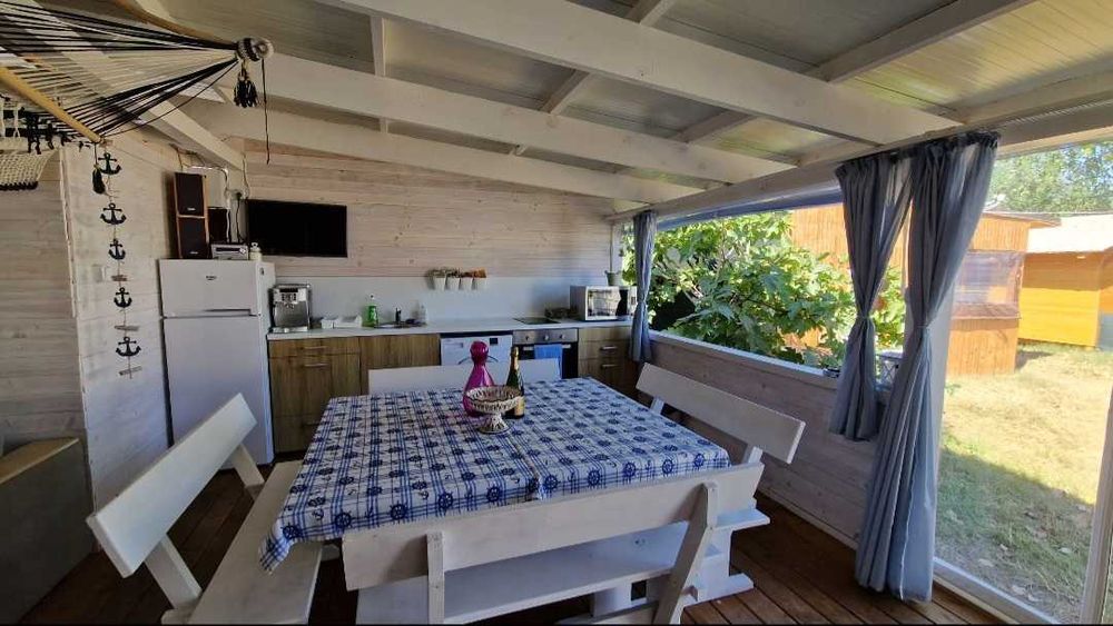 Каравана под наем на къмпинг Смокиня