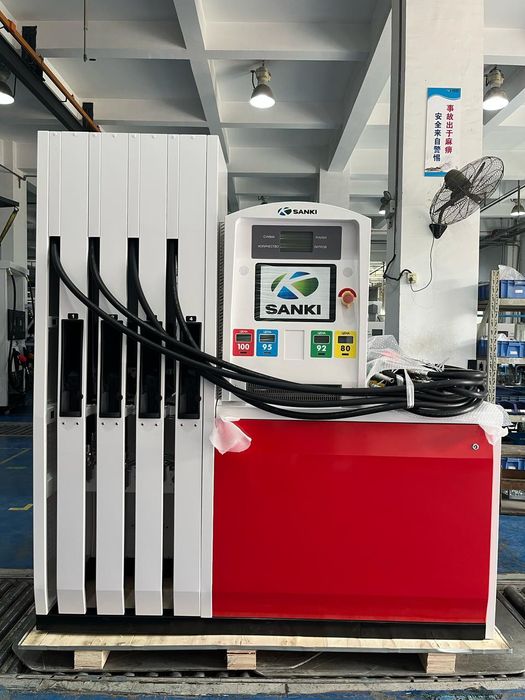 Бензакалонка Lukoil.Бензоколонка BENZAKOLONKA  1. 2. 6. 8.рукавные AZS