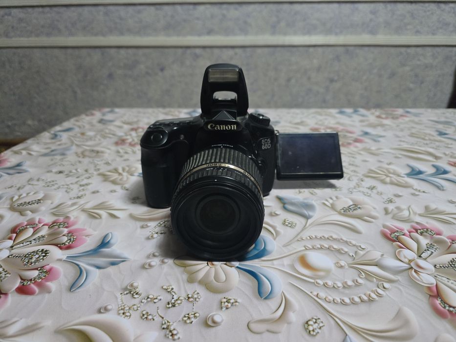 Canon 60d yaxshi holatda