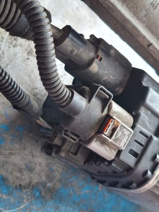 caseta directie maserati levante 2016 2017 2018 2019 6701066170 06701066170