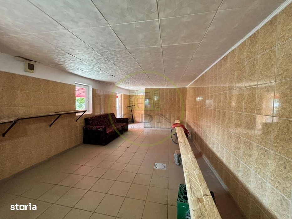 Spatiu comercial, 32 mp, cartier Bariera Valcii, zona scoala Ion Tucul