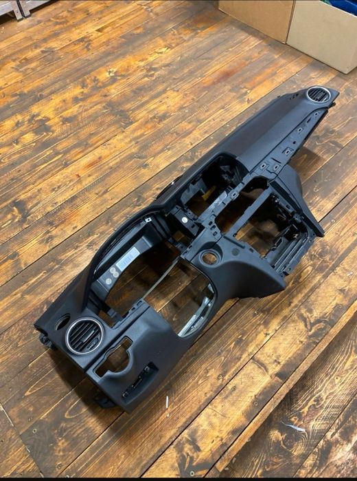 Plansa bord mercedes c klass W204 facelift