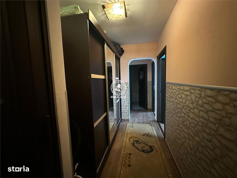 Apartament 3 camere, decomandat, de vanzare - Gara