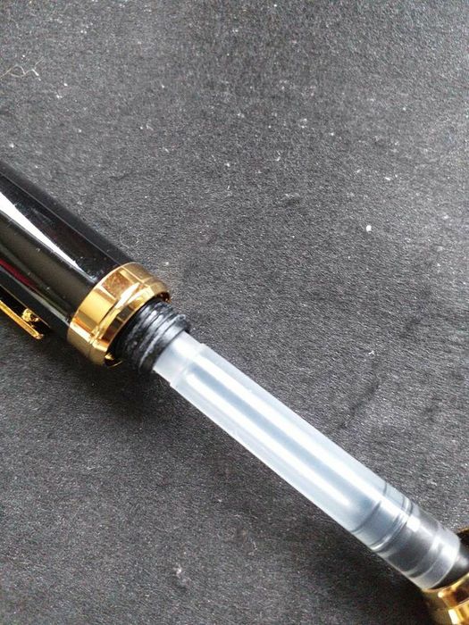 Комплект черни луксозни химикалка и писалка