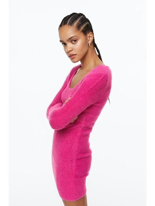 Пухкава розова рокля на марката H&M