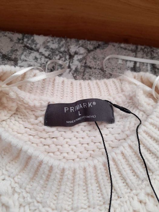 Дамски зимен пуловер